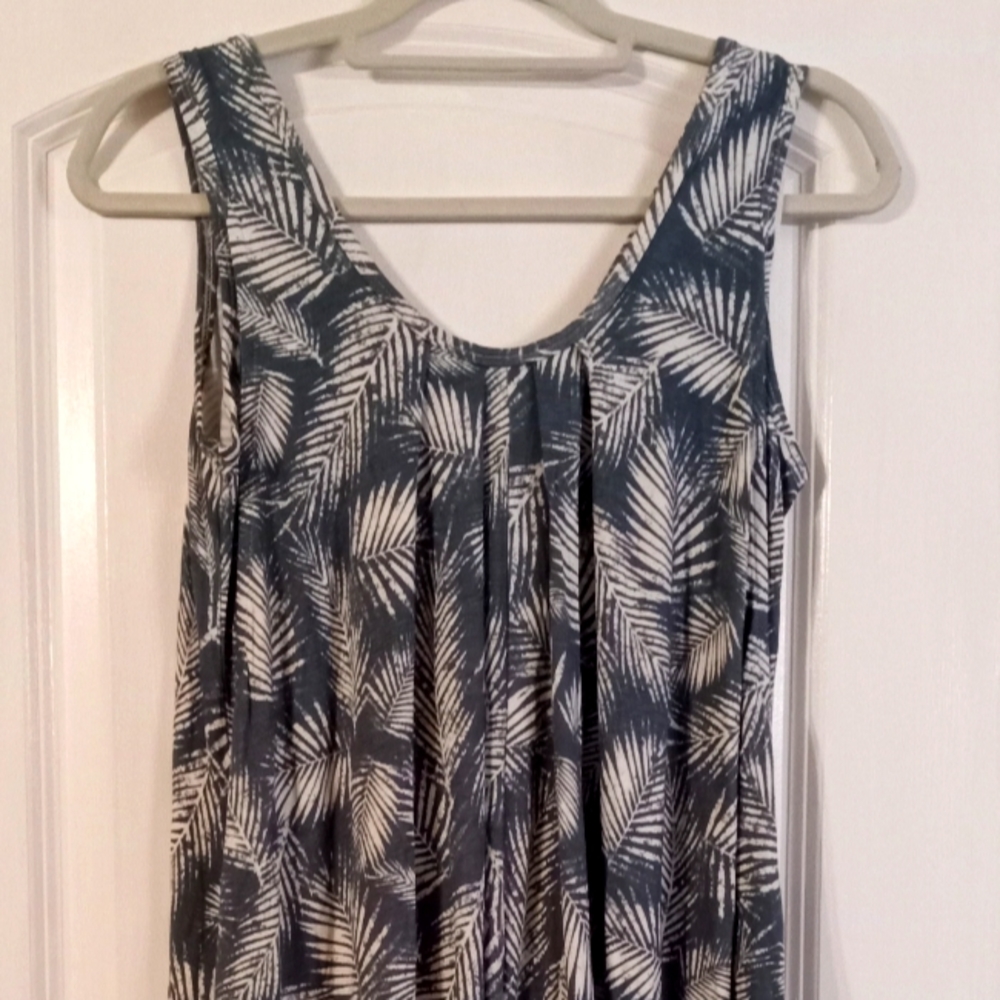 New! Latched Mama nursing romper palm print. Petite